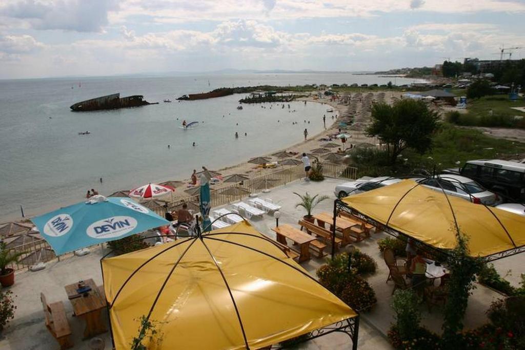 Harmony Beach Family Hotel Nesebar Bagian luar foto